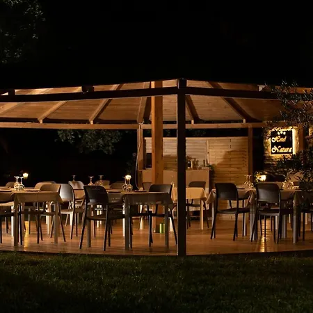 Natura Hotel Vilanija